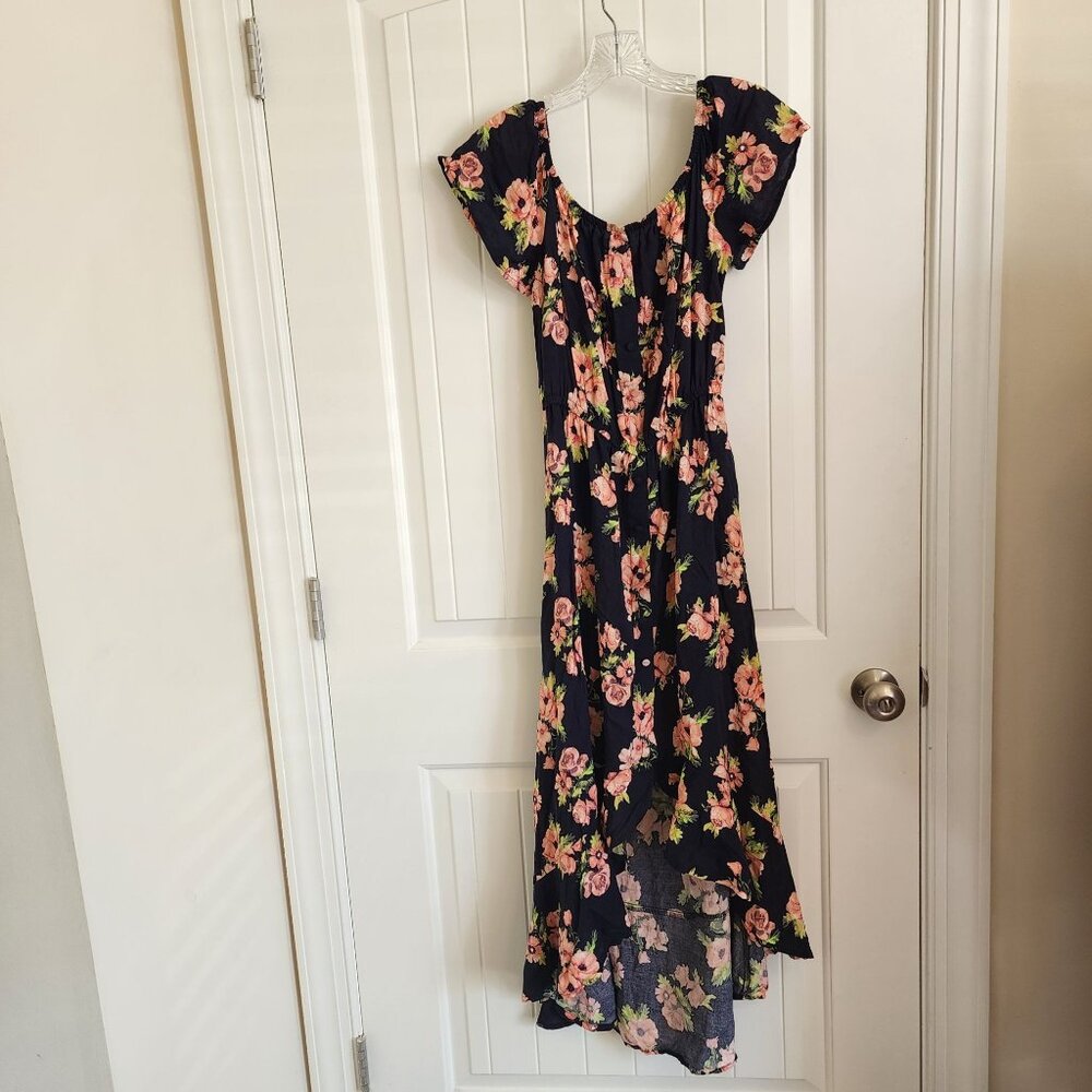 Floral Maxi Dress With Ruffled Hem & Cap Sleeves By J For Justify